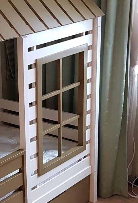 Стенка с окном